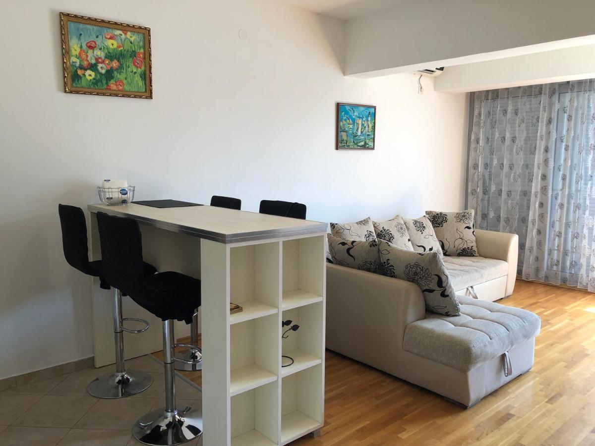 Apartment Marina Bar Luaran gambar